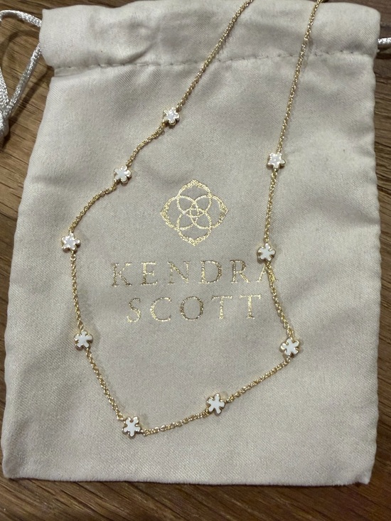 Kendra Scott Jewelry - Kendra Scott Jane Gold Strand Necklace